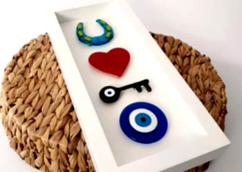 Aşk Tılsımı, Duvar Süsü